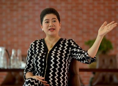 (Theo VnEconomy) Dòng nước 5.000 tỷ của Shark Liên: “Chúng tôi đang gồng lỗ, nhưng vẫn chịu đựng được”