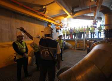 (October 5, 2019) Delegates from districts visit the Duong River surface water plant