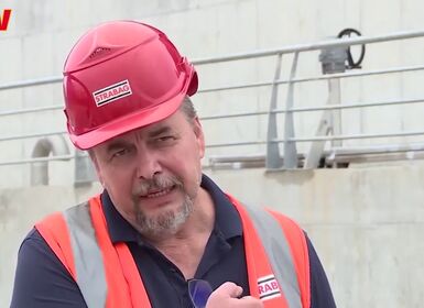 Truyen hinh dang cong san