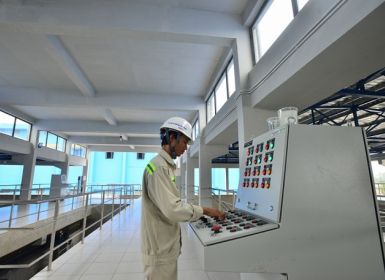 (Theo Pháp luật & Xã hội) Chính thức cấp nước sạch đạt chuẩn châu Âu cho người dân Hà Nội