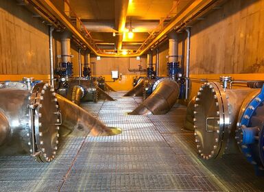 (Theo Báo Giáo dục) "Đột nhập" dây chuyền công nghệ sản xuất nước sạch tiêu chuẩn châu Âu