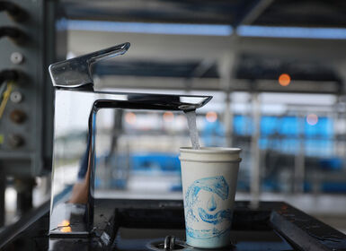 (Theo Thanhnien.vn) Nhà máy nước mặt sông Đuống - Mỗi giọt nước sạch chảy qua những công đoạn nào?