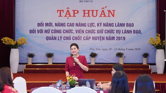 (Theo Báo Giáo dục) Shark Đỗ Liên: 'Tôi mong muốn tất cả phụ nữ đều được hạnh phúc'